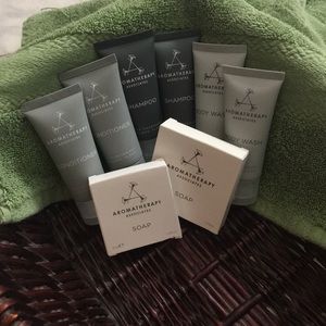 💸2/$20 sale 💸Aromatherapy Associates Travel Set